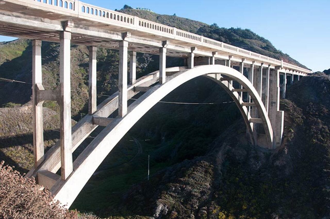 Rocky Creek Bridge - Photo by Denimadept, CC BY-SA 4.0, via Wikimedia Commons