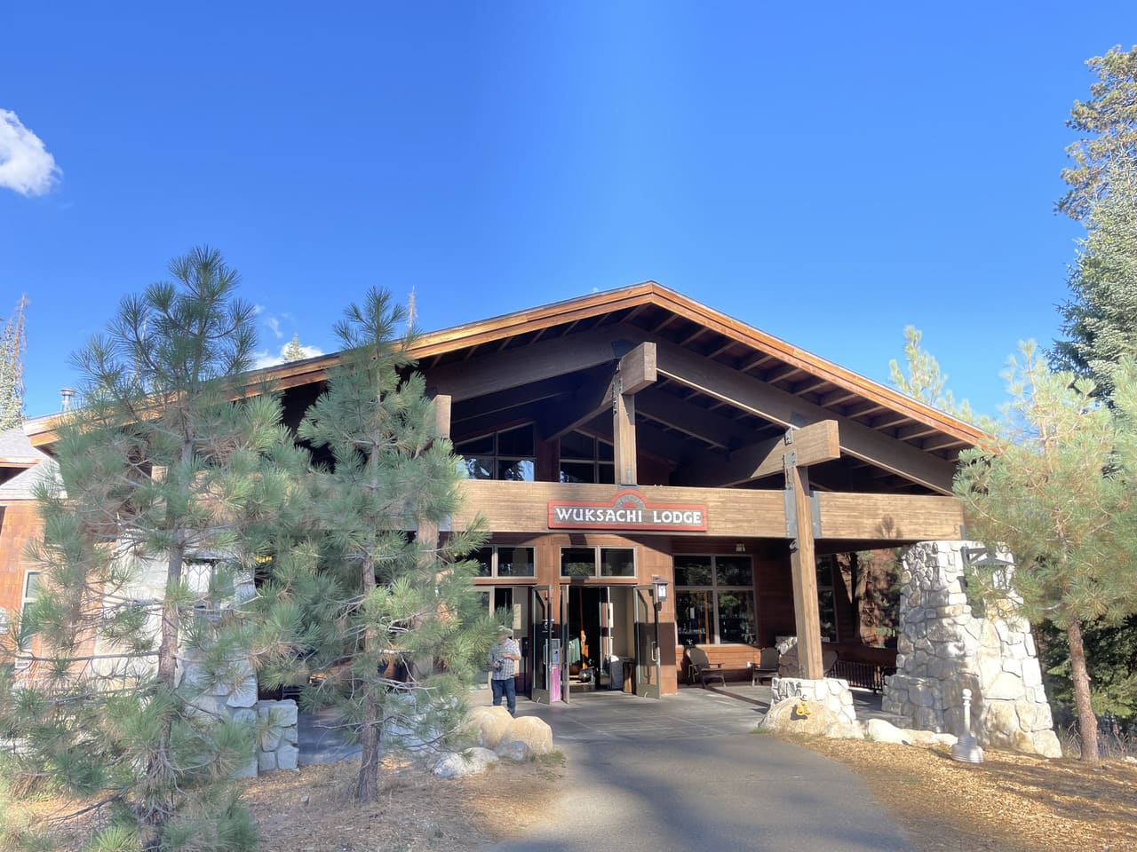 Wuksachi Lodge